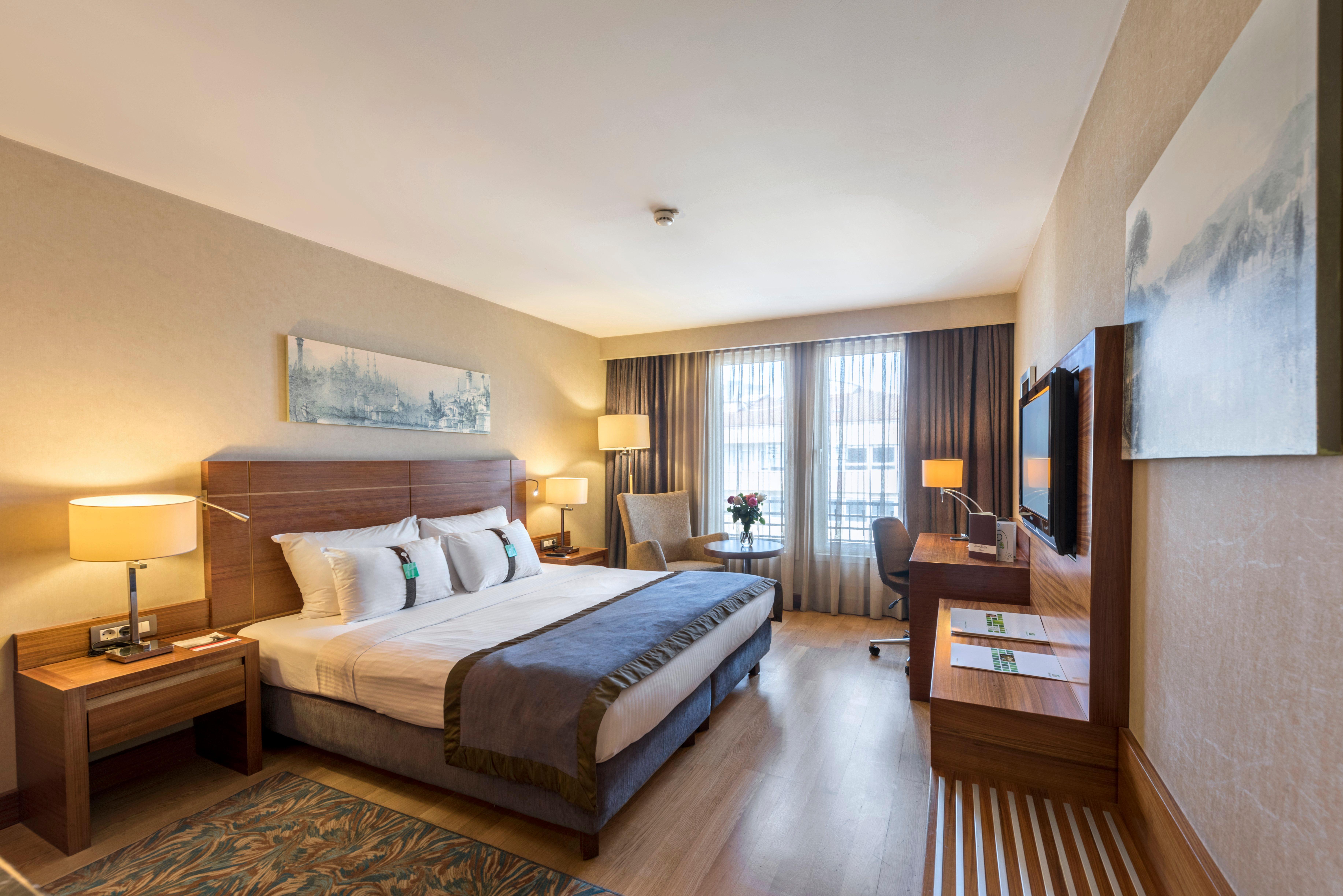 Holiday Inn Sisli By Ihg Provincia di Provincia di Istanbul Esterno foto