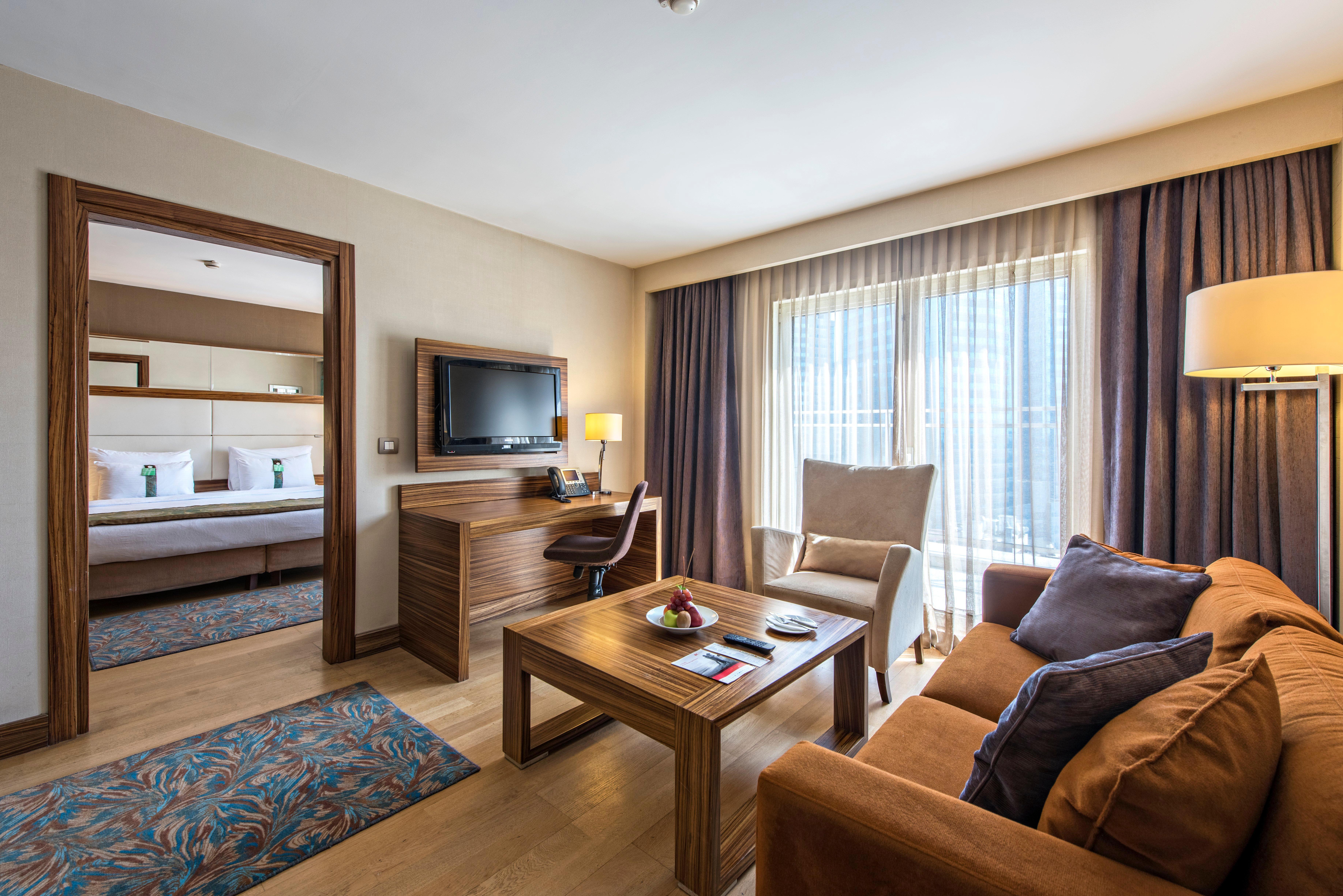 Holiday Inn Sisli By Ihg Provincia di Provincia di Istanbul Esterno foto