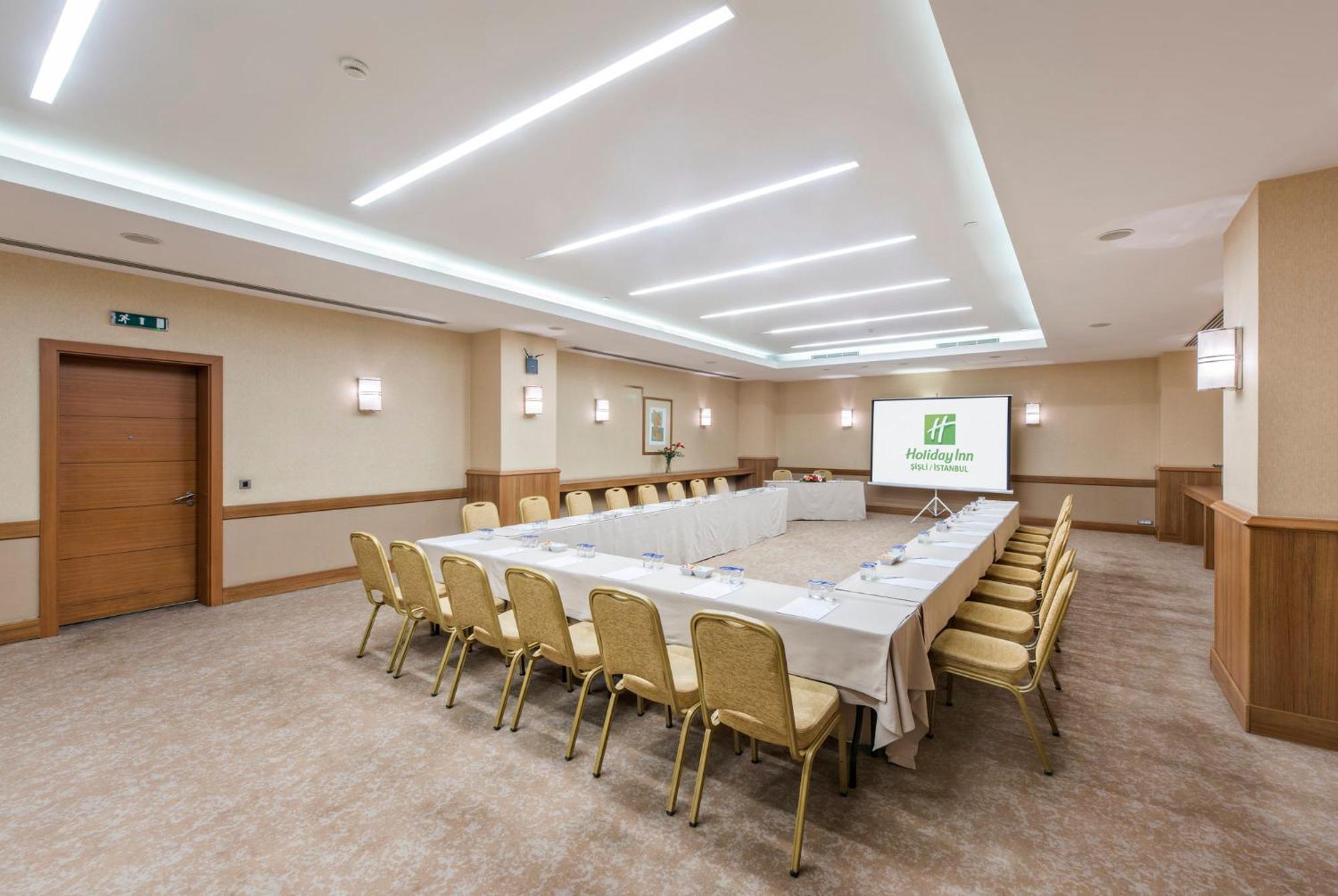 Holiday Inn Sisli By Ihg Provincia di Provincia di Istanbul Esterno foto